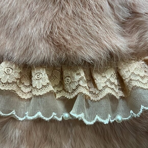 Women’s Real Fur Vest With Lace Trimming Autumn/Winter - Picture 3 of 10